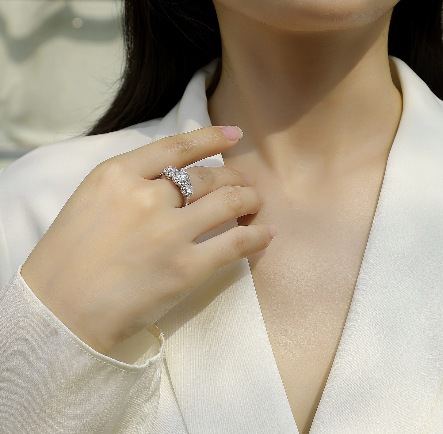 Human Warmth - A Fashionable And Luxurious Jewelry Piece Set With 1-carat Moissan Diamond S925 Sterling Silver And Platinum-plated Diamond